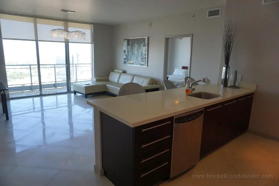 90 SW 3rd St #3505 Miami, FL 33130