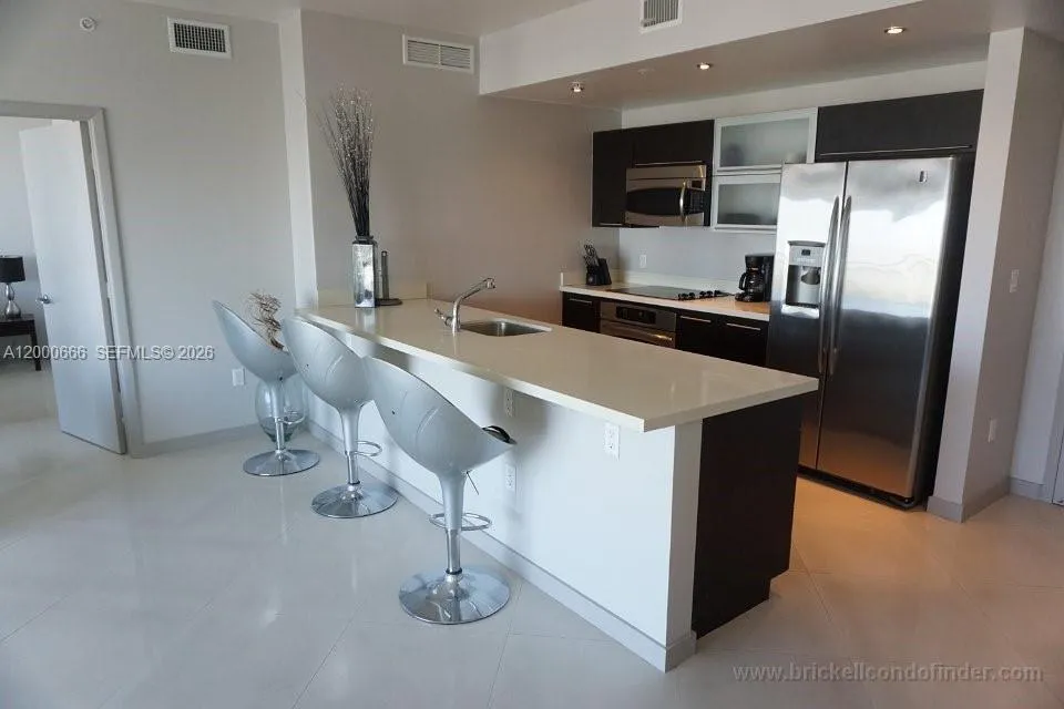 90 SW 3rd St #3505 Miami, FL 33130