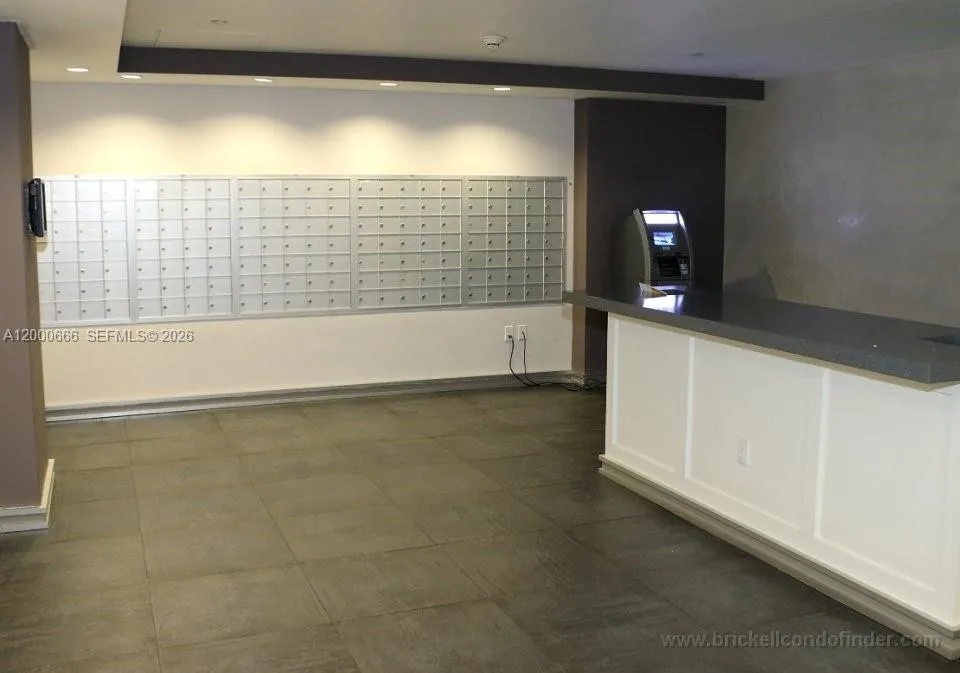 90 SW 3rd St #3505 Miami, FL 33130