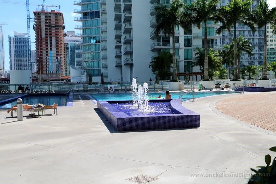 90 SW 3rd St #3505 Miami, FL 33130