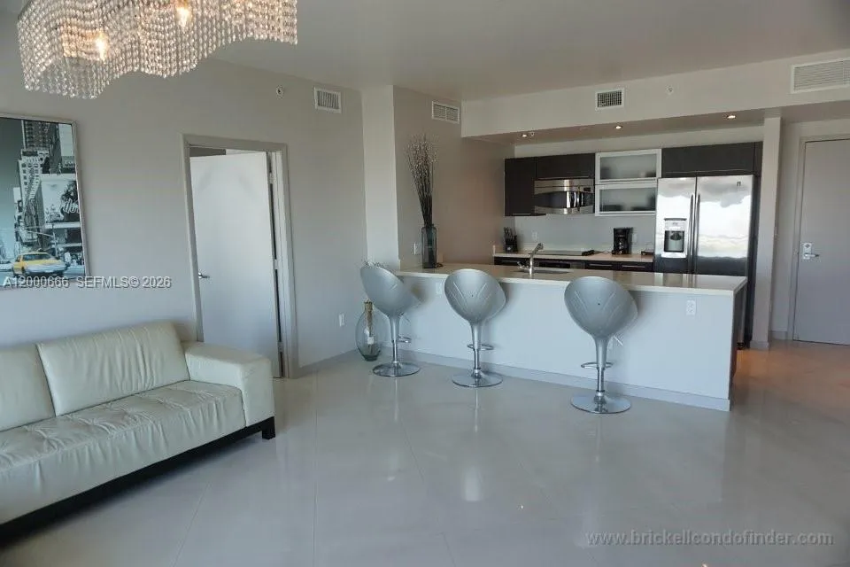 90 SW 3rd St #3505 Miami, FL 33130
