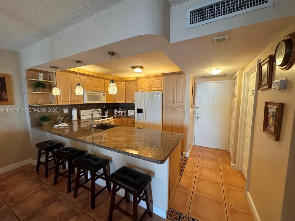 3725 S Ocean Dr #421 Hollywood, FL 33019