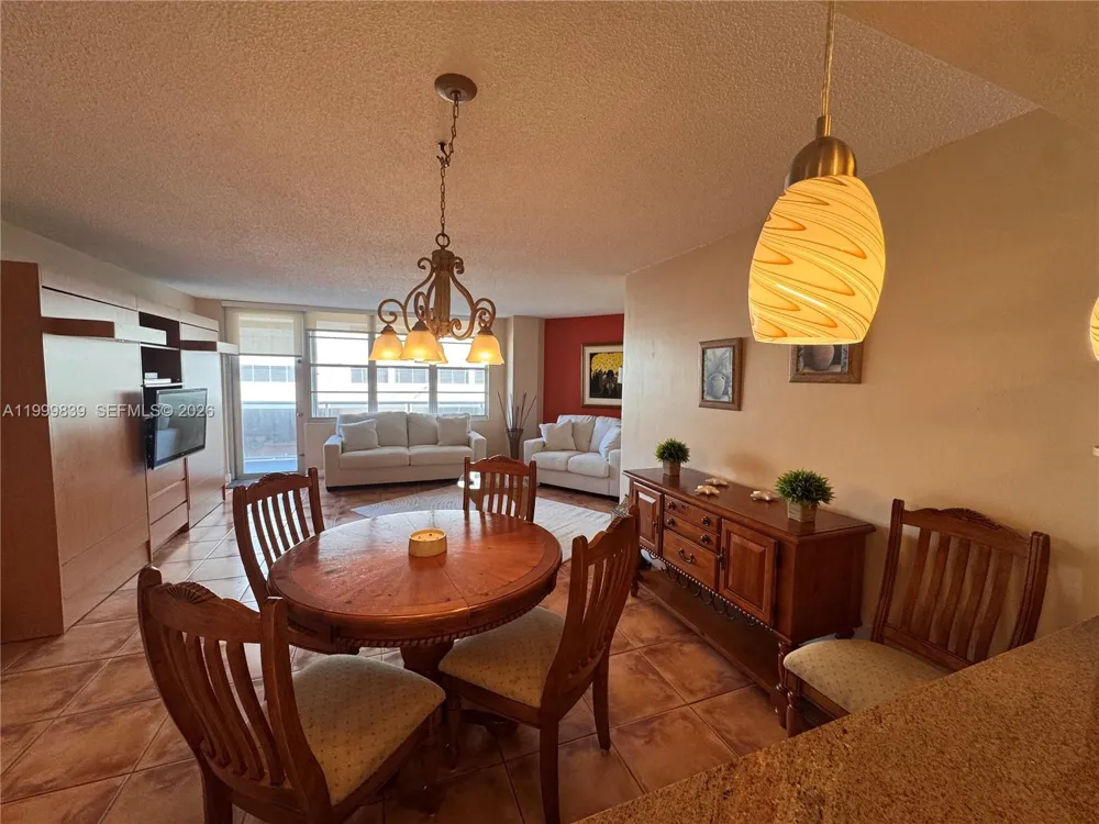 3725 S Ocean Dr #421 Hollywood, FL 33019