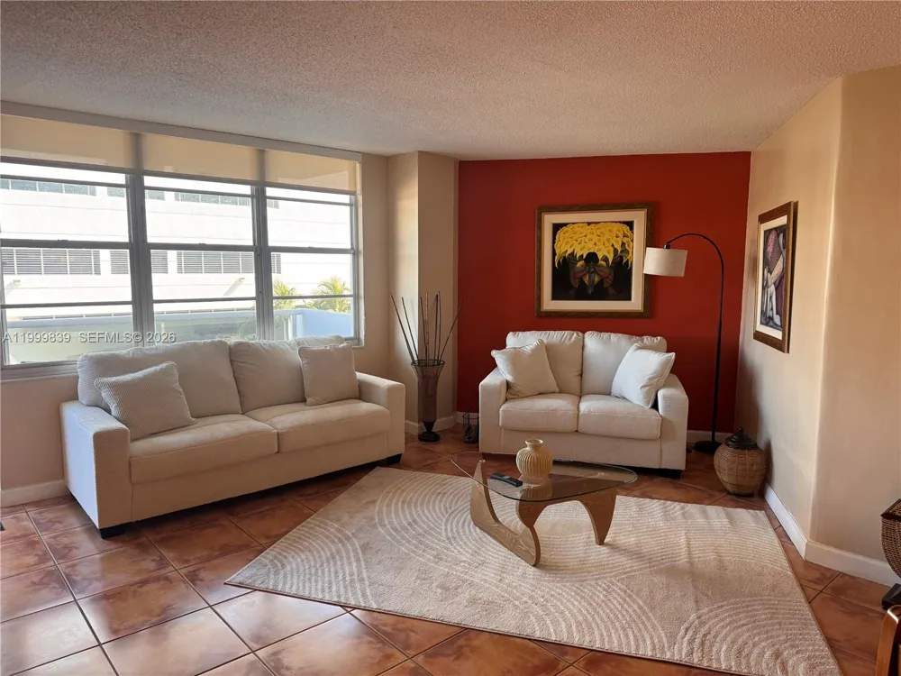 3725 S Ocean Dr #421 Hollywood, FL 33019