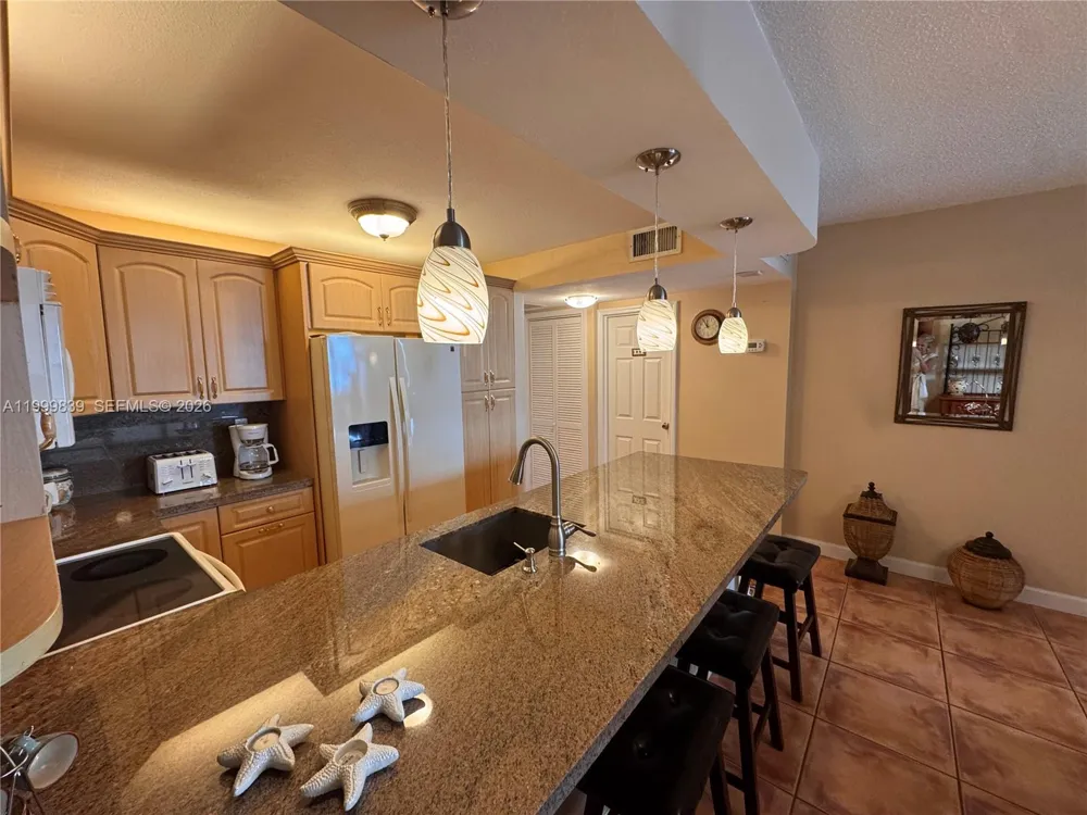 3725 S Ocean Dr #421 Hollywood, FL 33019