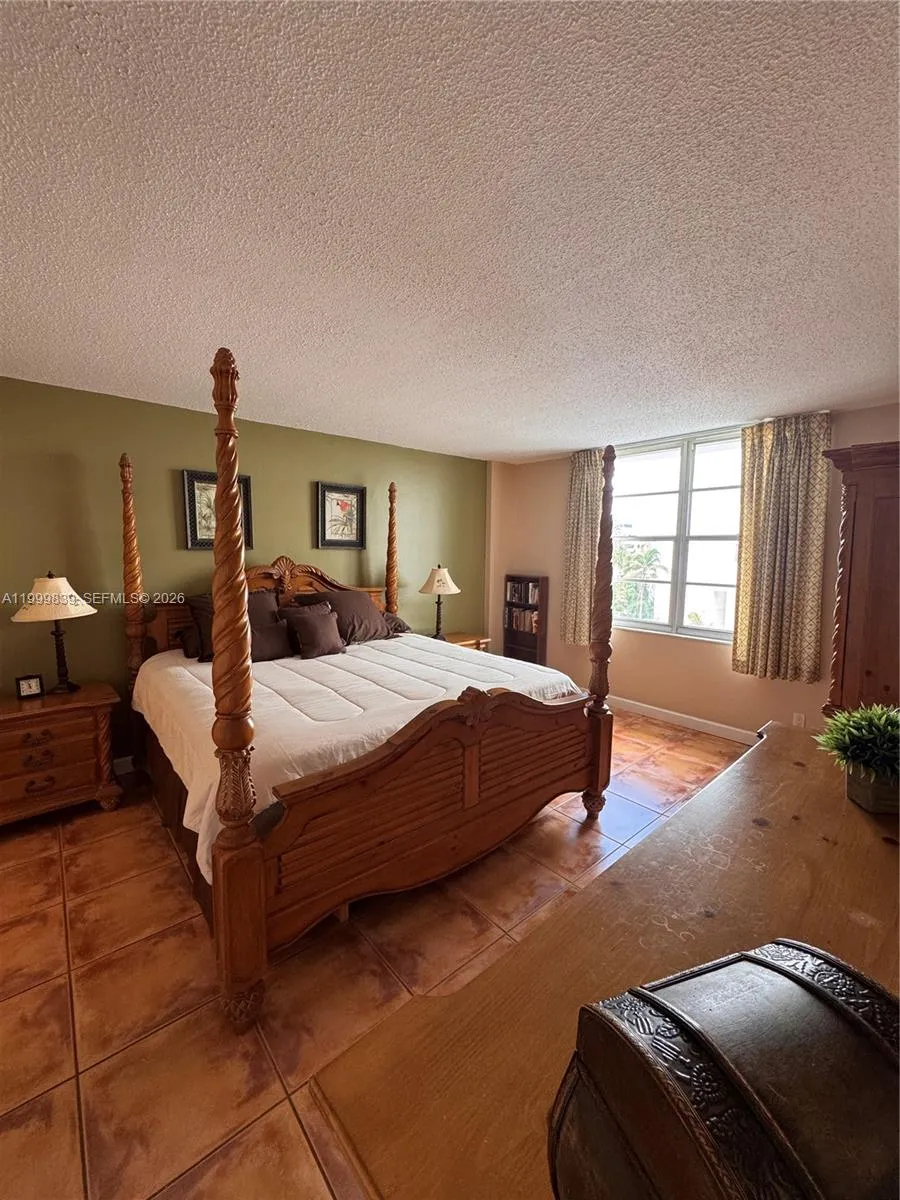 3725 S Ocean Dr #421 Hollywood, FL 33019