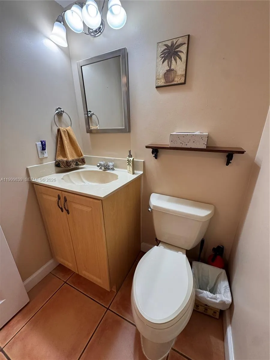 3725 S Ocean Dr #421 Hollywood, FL 33019