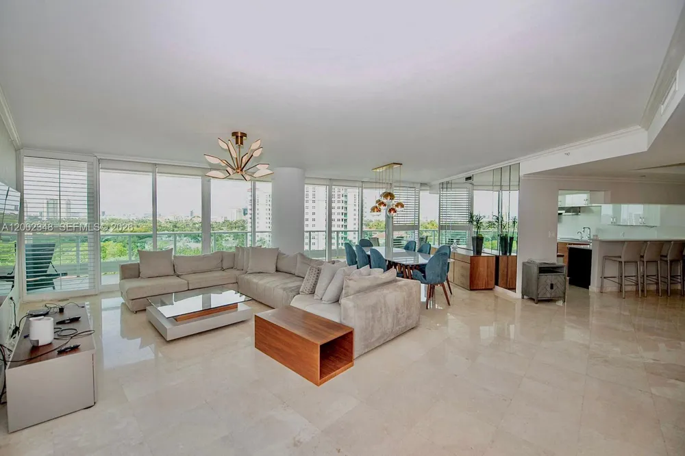 19955 NE 38th Ct #1101 Aventura, FL 33180