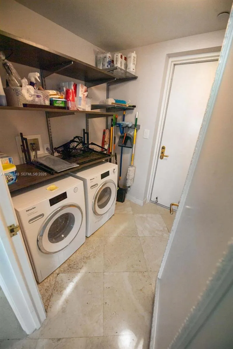 19955 NE 38th Ct #1101 Aventura, FL 33180