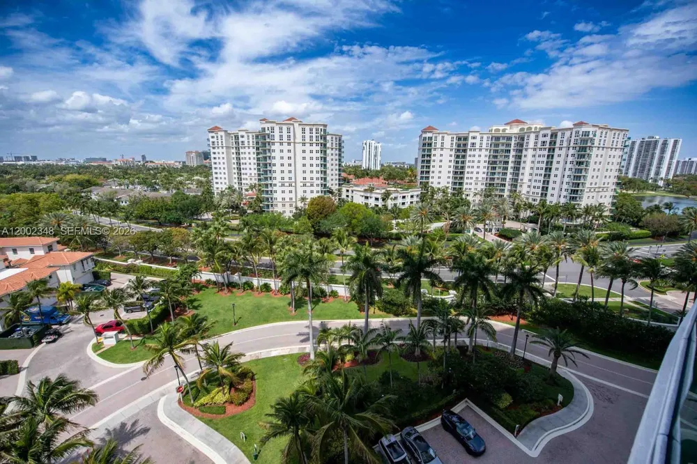 19955 NE 38th Ct #1101 Aventura, FL 33180