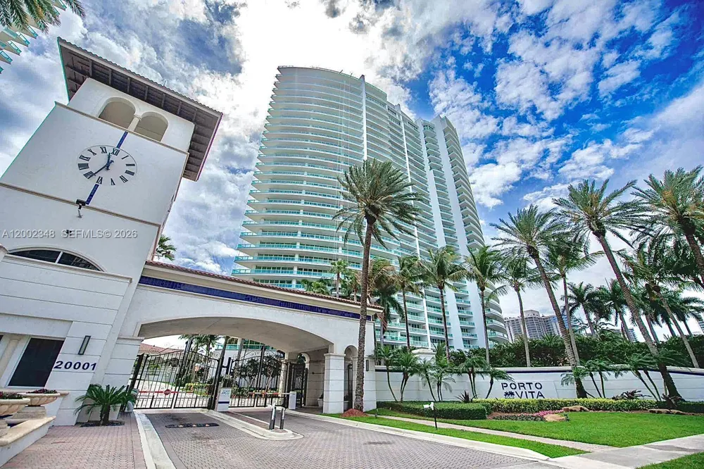 19955 NE 38th Ct #1101 Aventura, FL 33180