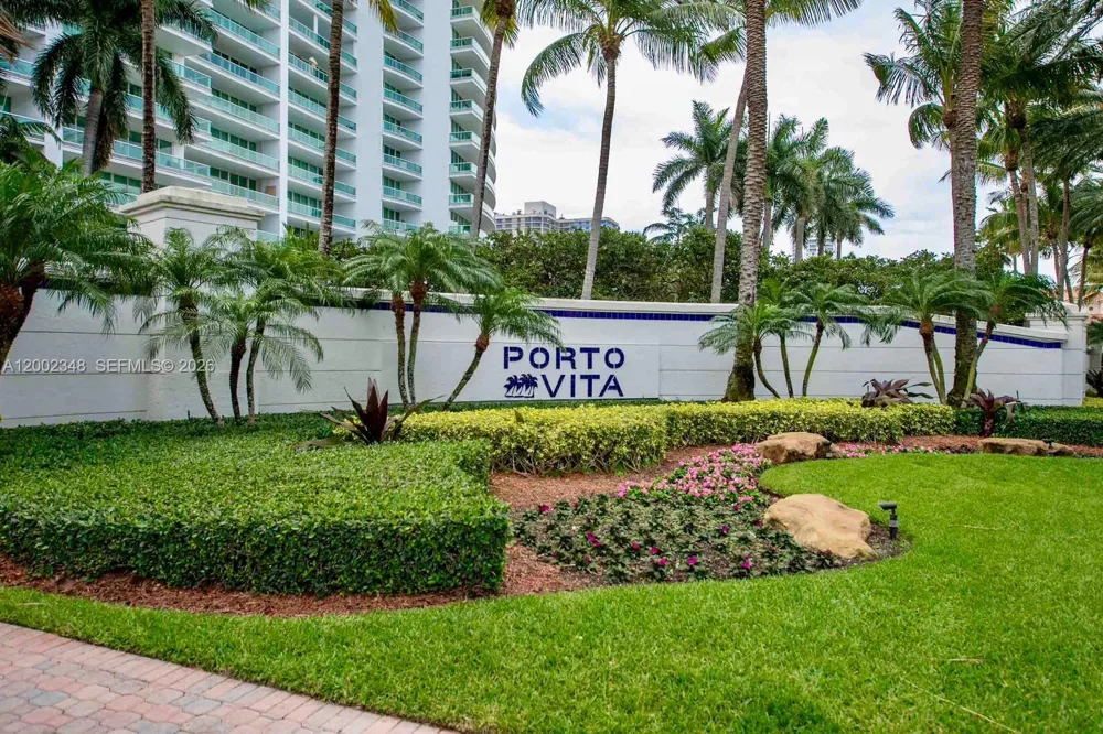 19955 NE 38th Ct #1101 Aventura, FL 33180