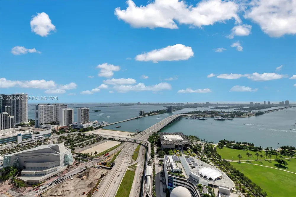 1100 Biscayne Blvd #3901 Miami, FL 33132