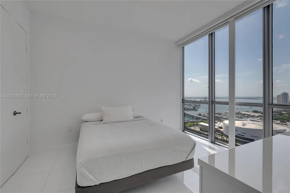 1100 Biscayne Blvd #3901 Miami, FL 33132
