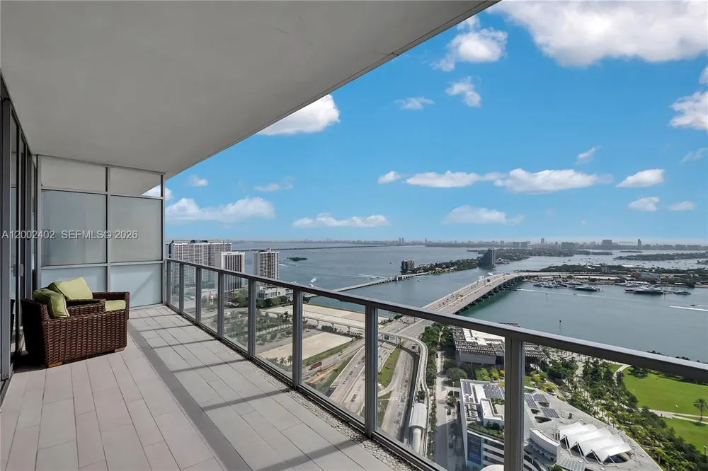 1100 Biscayne Blvd #3901 Miami, FL 33132