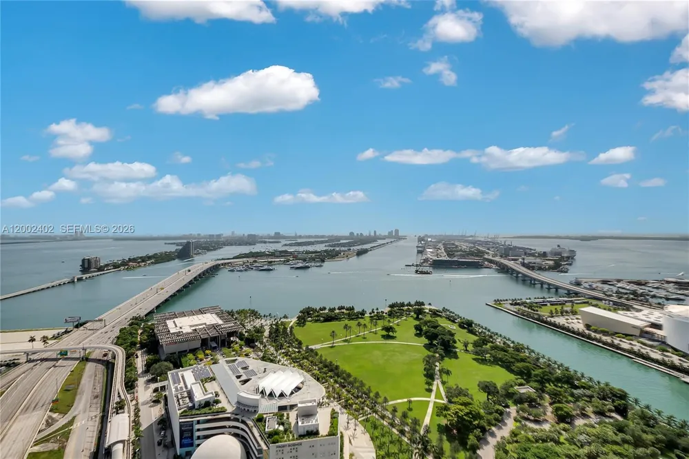 1100 Biscayne Blvd #3901 Miami, FL 33132