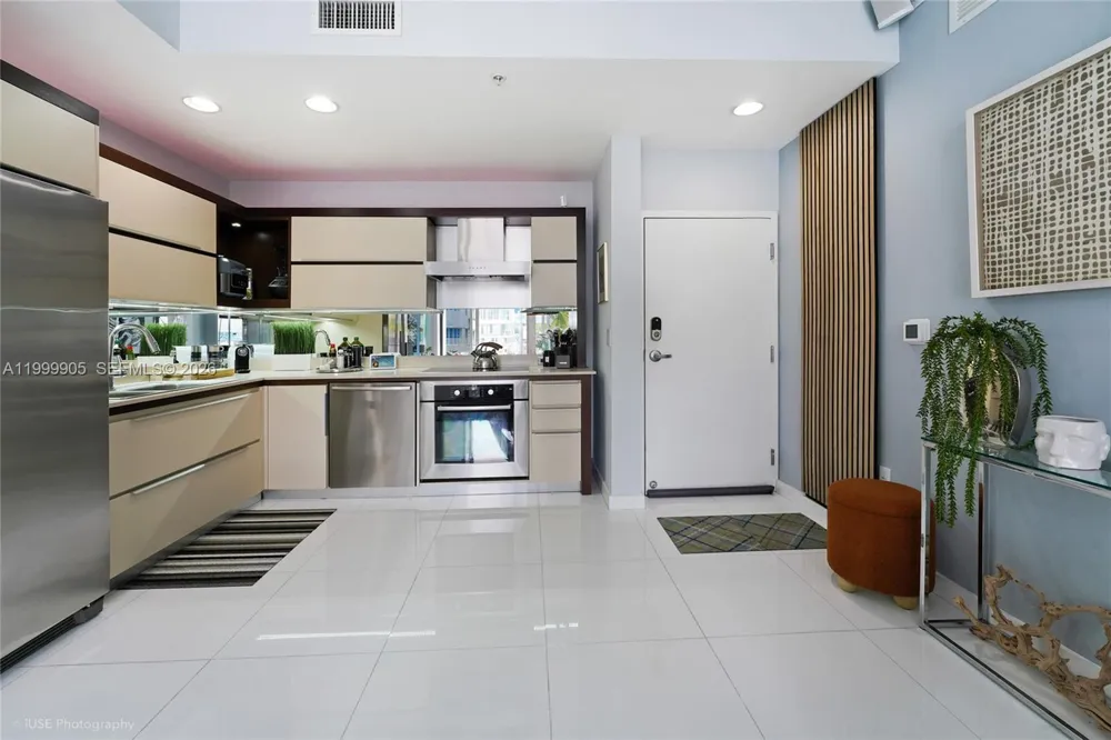 2100 Park Ave #210 Miami Beach, FL 33139