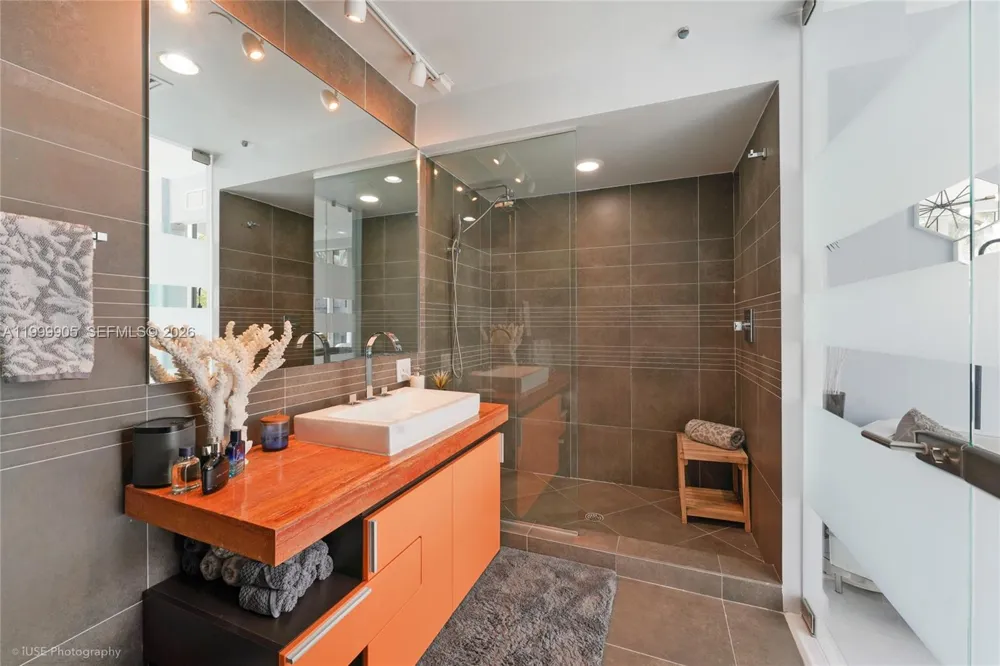2100 Park Ave #210 Miami Beach, FL 33139