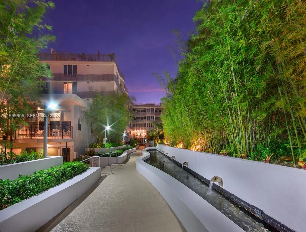 2100 Park Ave #210 Miami Beach, FL 33139