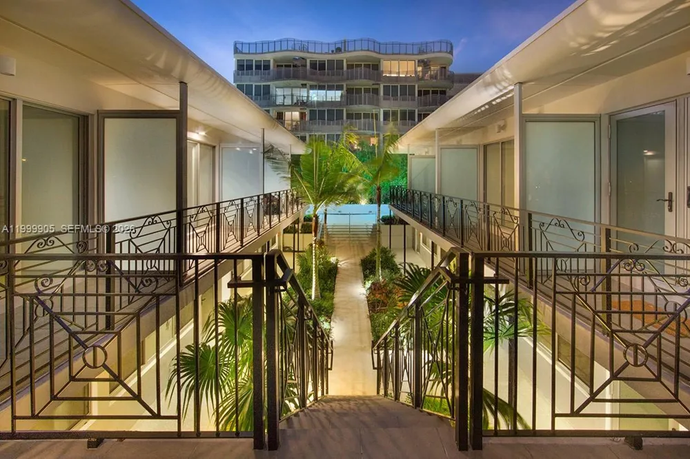 2100 Park Ave #210 Miami Beach, FL 33139