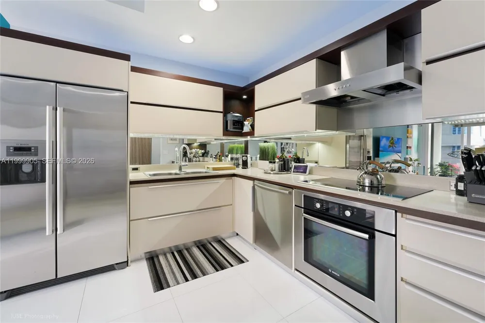 2100 Park Ave #210 Miami Beach, FL 33139