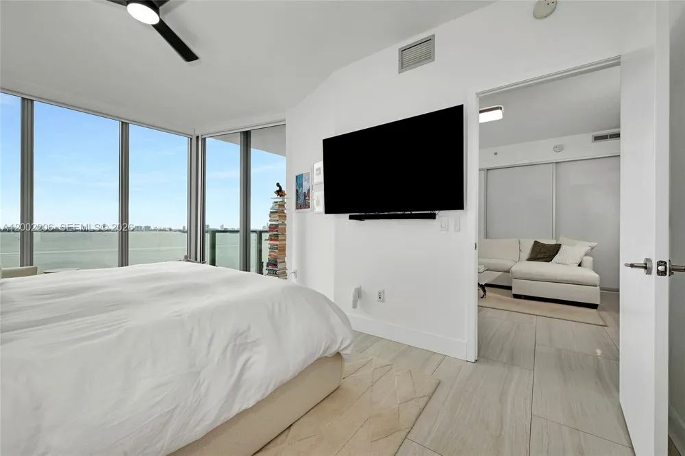 2900 NE 7th Ave #1505 Miami, FL 33137