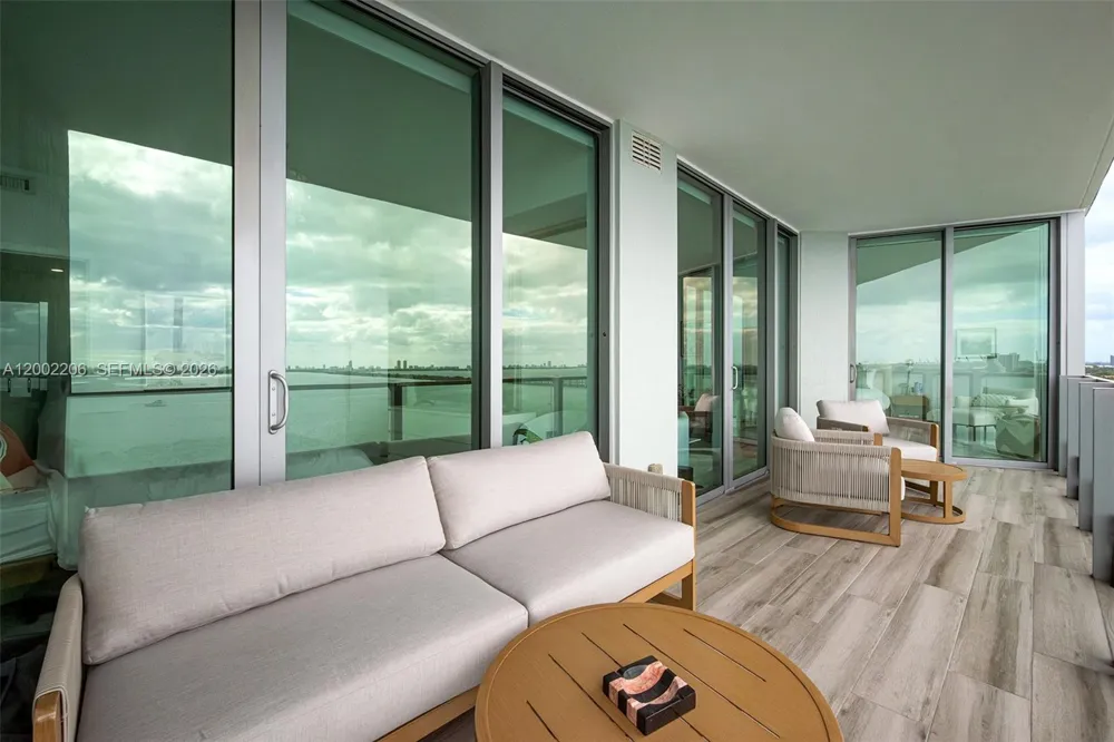2900 NE 7th Ave #1505 Miami, FL 33137