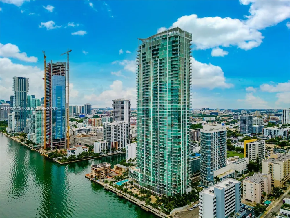 2900 NE 7th Ave #1505 Miami, FL 33137