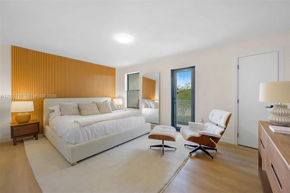 7996 Crespi Blvd Miami Beach, FL 33141