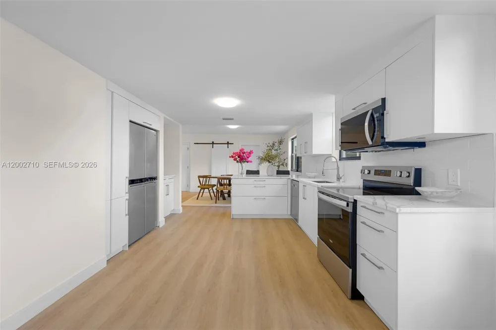 7996 Crespi Blvd Miami Beach, FL 33141