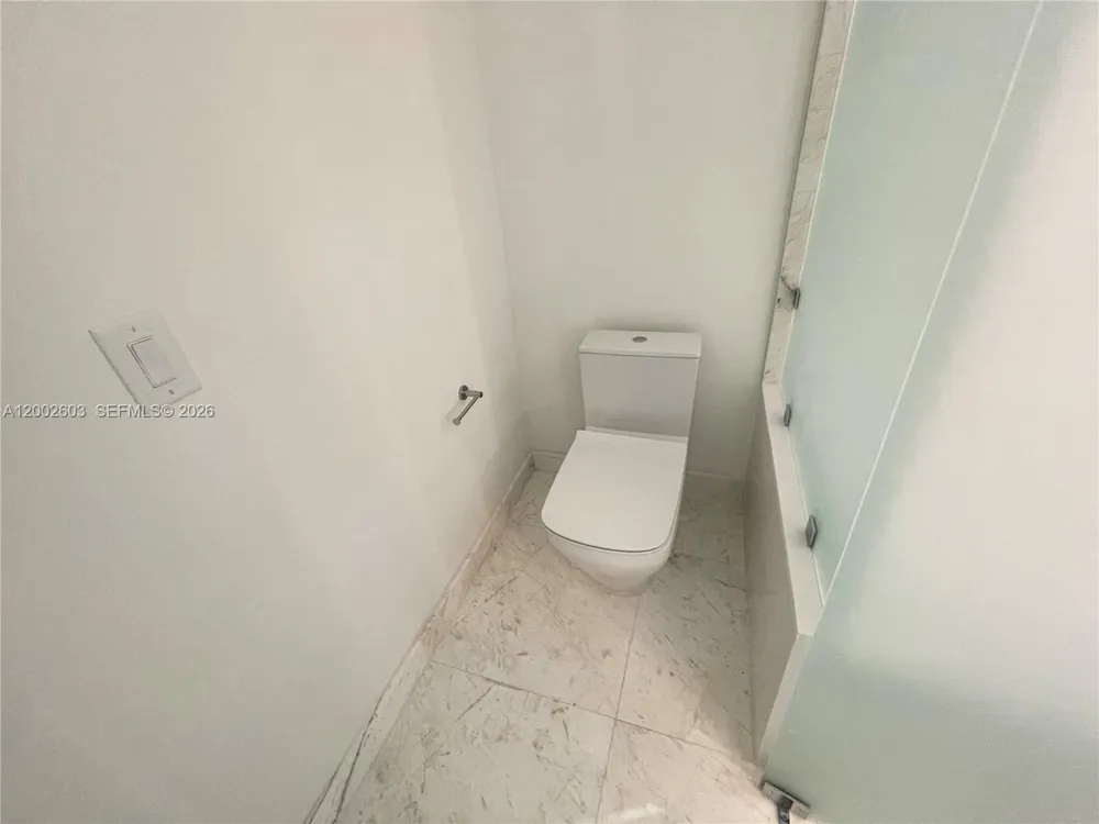 851 NE 1st Ave #3103 Miami, FL 33132