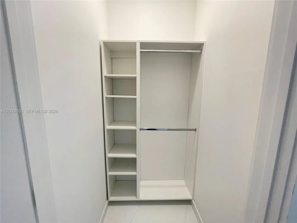 851 NE 1st Ave #3103 Miami, FL 33132