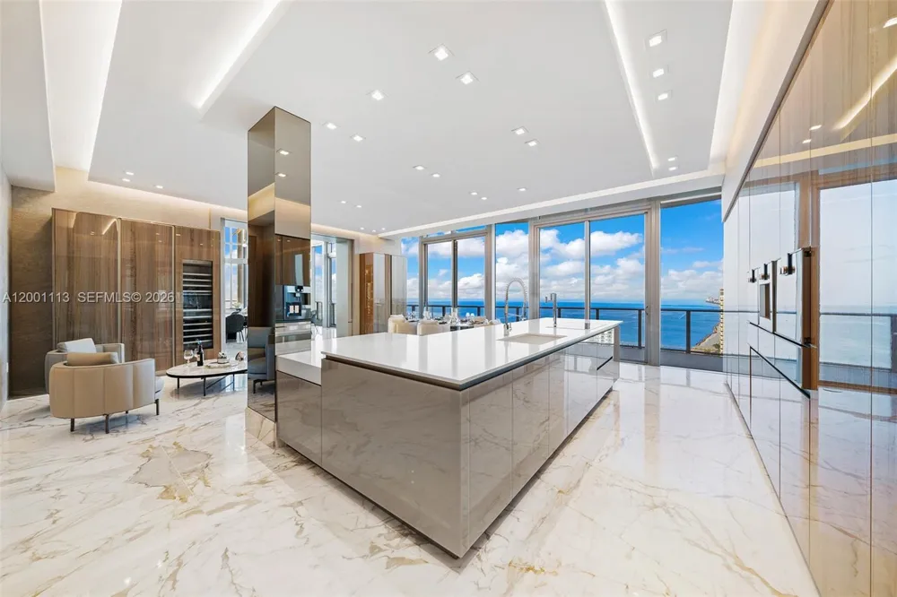 17475 Collins Ave #PH3201 Sunny Isles Beach, FL 33160