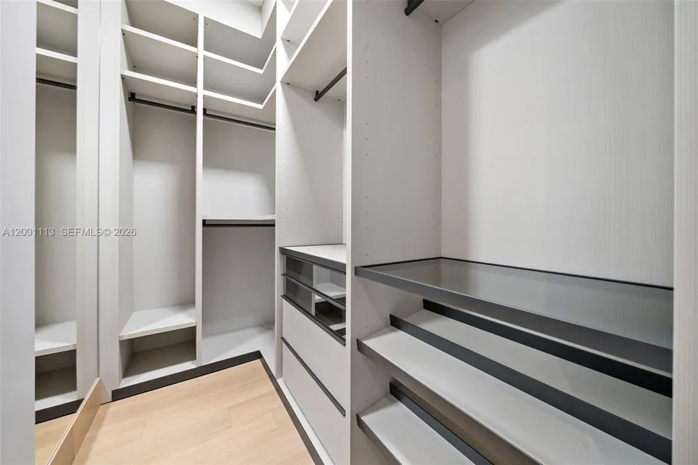 17475 Collins Ave #PH3201 Sunny Isles Beach, FL 33160