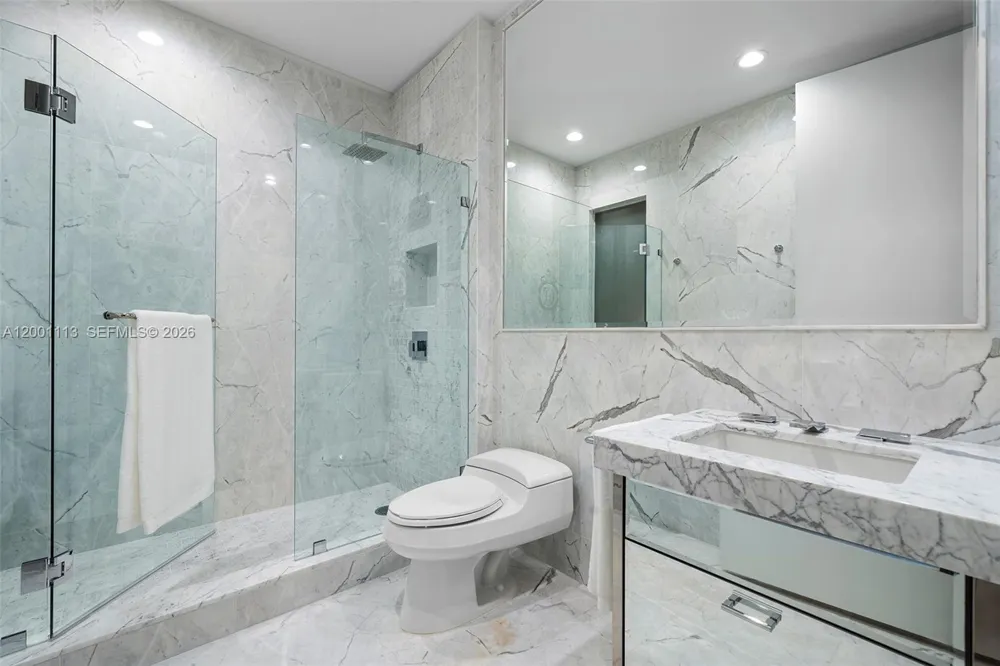 17475 Collins Ave #PH3201 Sunny Isles Beach, FL 33160