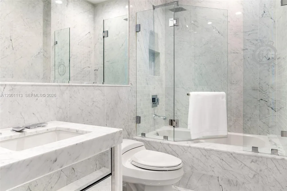 17475 Collins Ave #PH3201 Sunny Isles Beach, FL 33160