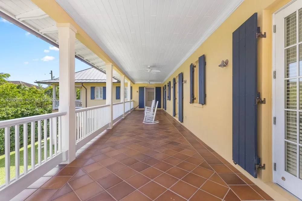 685 Harbor Ln Key Biscayne, FL 33149