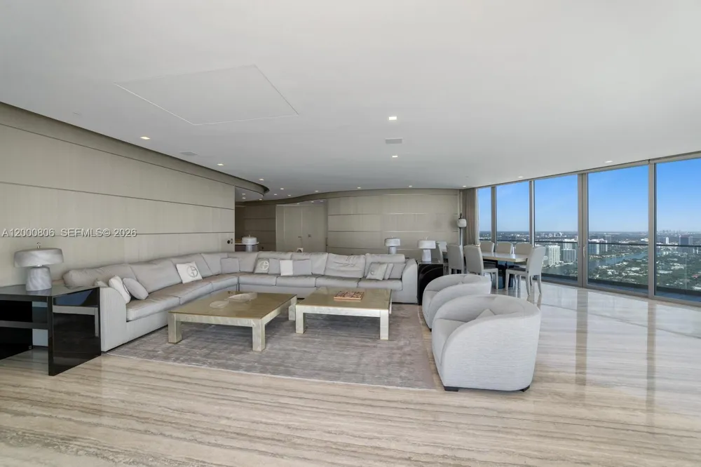 18975 Collins Ave #4800 Sunny Isles Beach, FL 33160