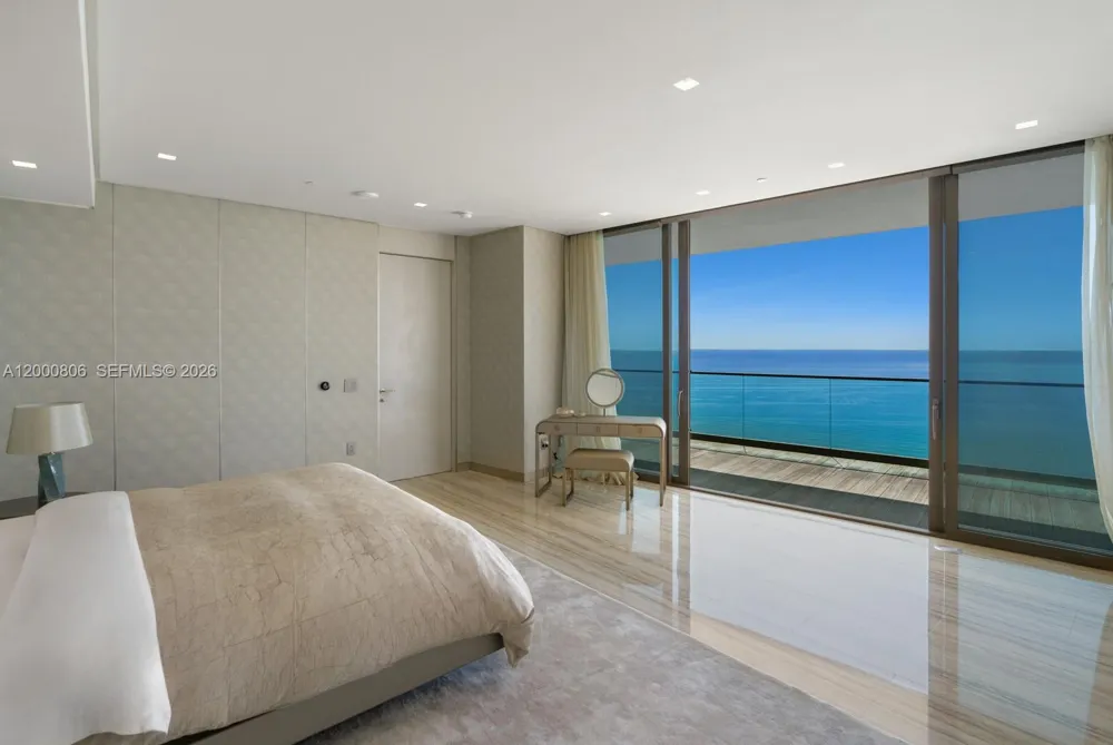 18975 Collins Ave #4800 Sunny Isles Beach, FL 33160