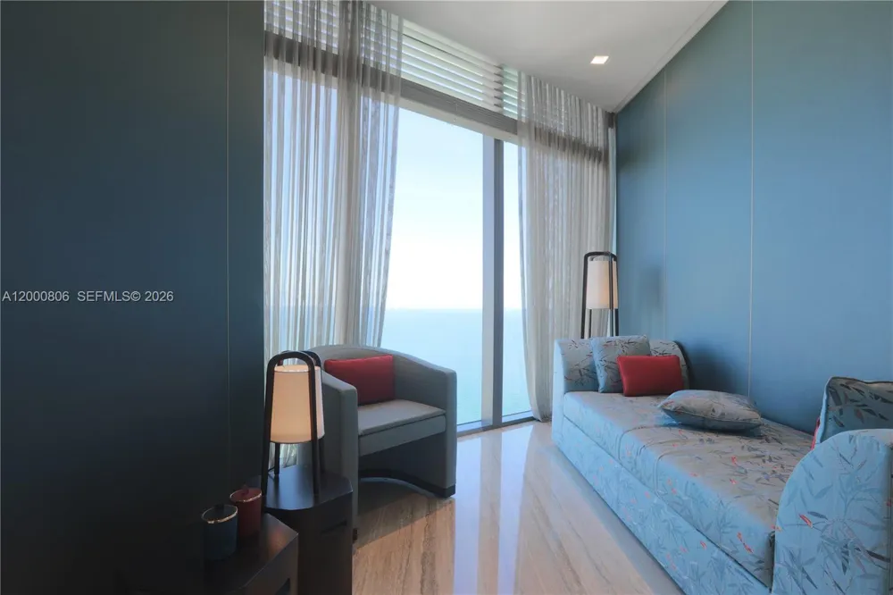 18975 Collins Ave #4800 Sunny Isles Beach, FL 33160