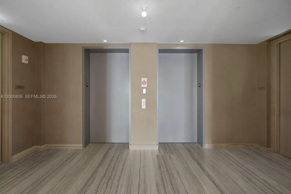 18975 Collins Ave #4800 Sunny Isles Beach, FL 33160
