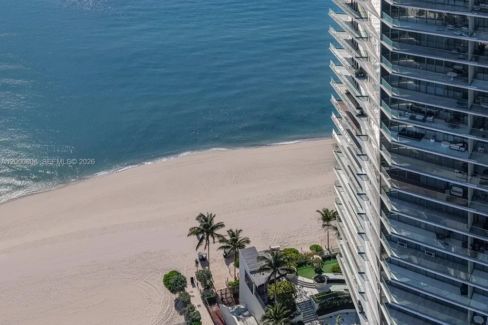 18975 Collins Ave #4800 Sunny Isles Beach, FL 33160