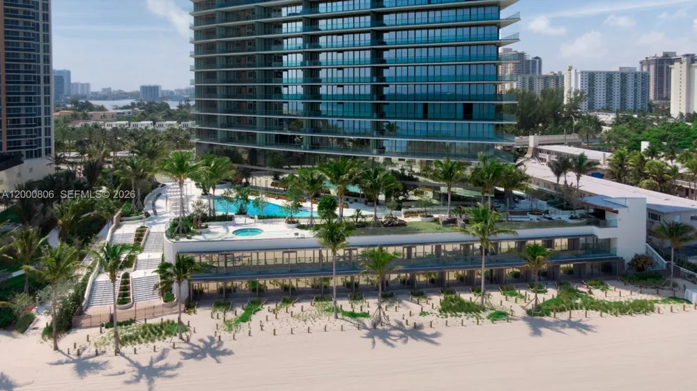 18975 Collins Ave #4800 Sunny Isles Beach, FL 33160