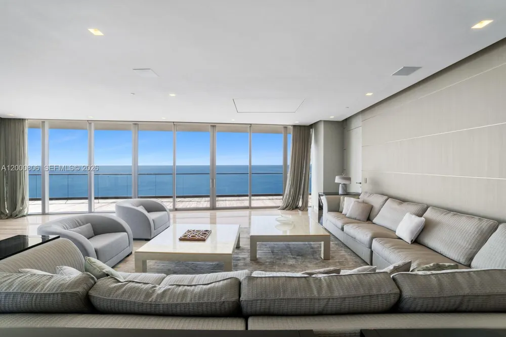 18975 Collins Ave #4800 Sunny Isles Beach, FL 33160