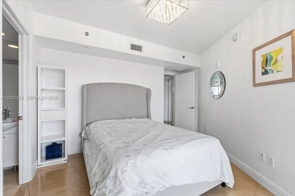17201 Collins Ave #1107 Sunny Isles Beach, FL 33160