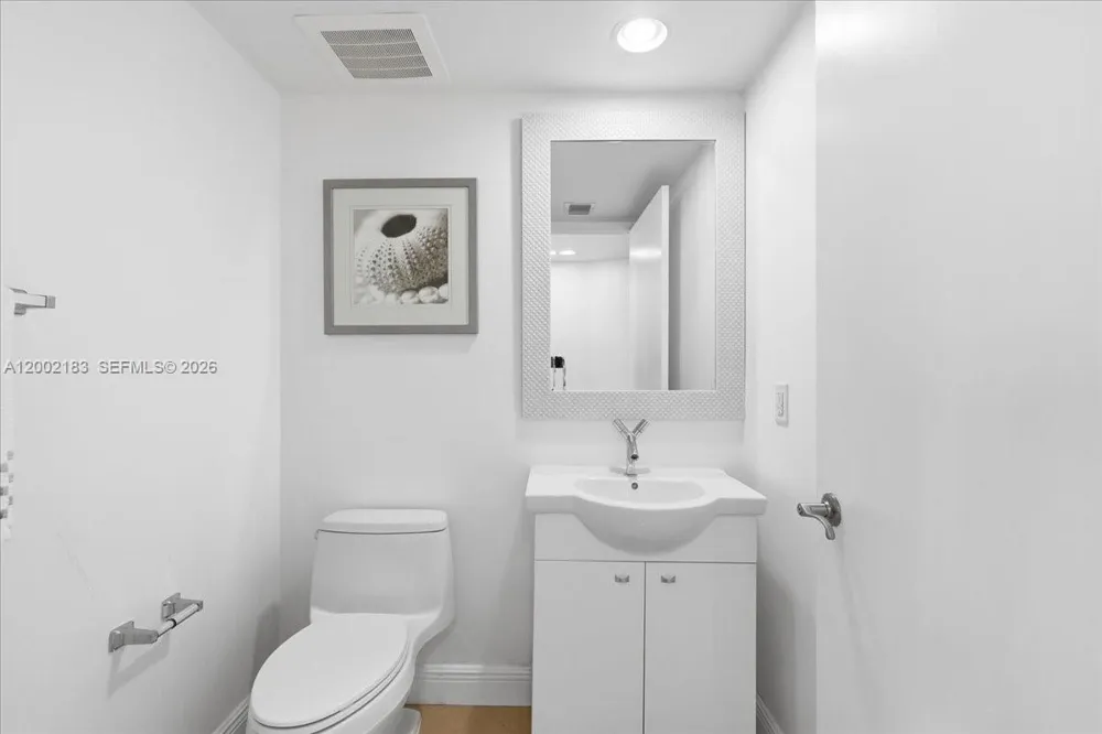 17201 Collins Ave #1107 Sunny Isles Beach, FL 33160