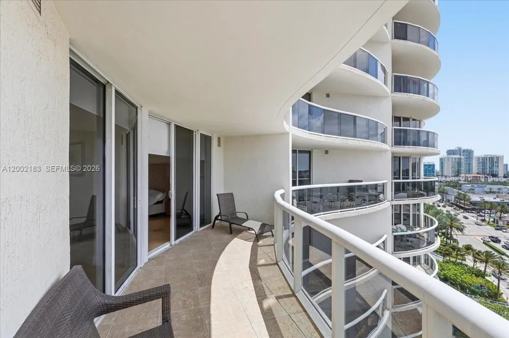 17201 Collins Ave #1107 Sunny Isles Beach, FL 33160