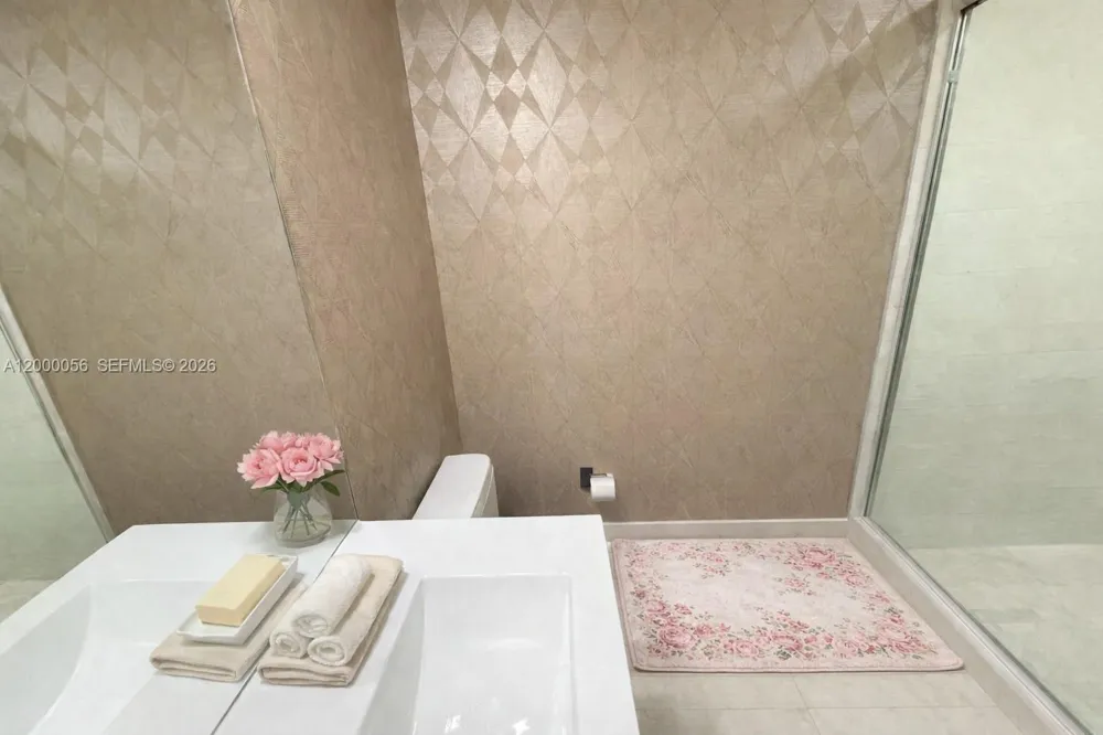 17301 Biscayne Blvd #308 North Miami Beach, FL 33160