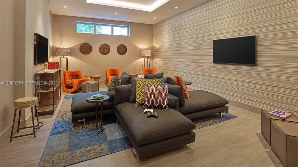 17301 Biscayne Blvd #308 North Miami Beach, FL 33160