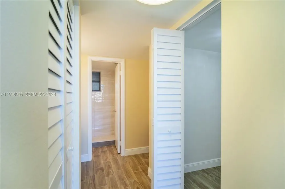 1100 Colony Point Cir #105 Pembroke Pines, FL 33026